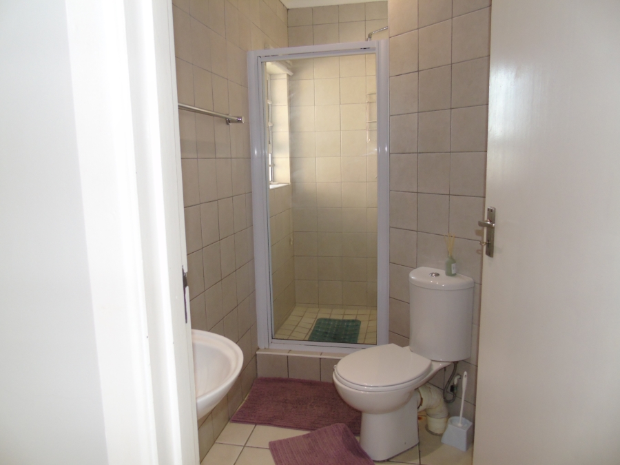 To Let 3 Bedroom Property for Rent in Beacon Bay Eastern Cape